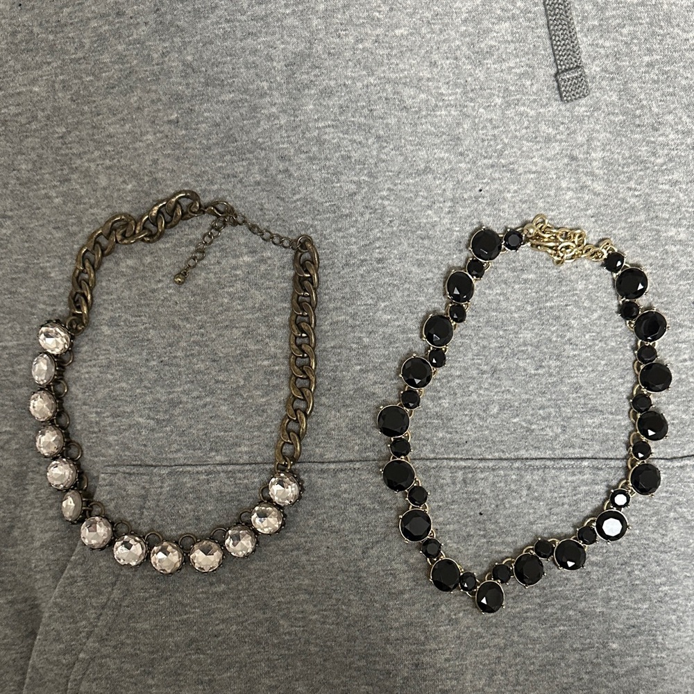 Elegant Black and Silver Women's Necklace Set